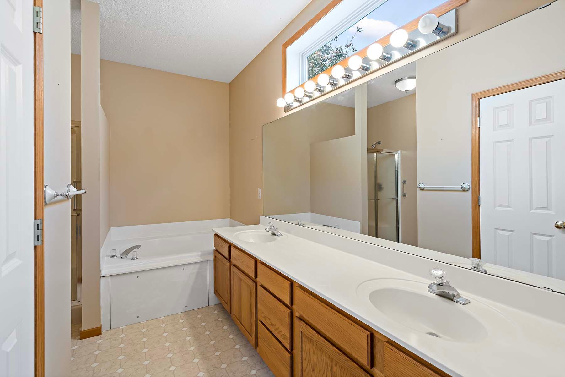 14570 Bloomfield Place