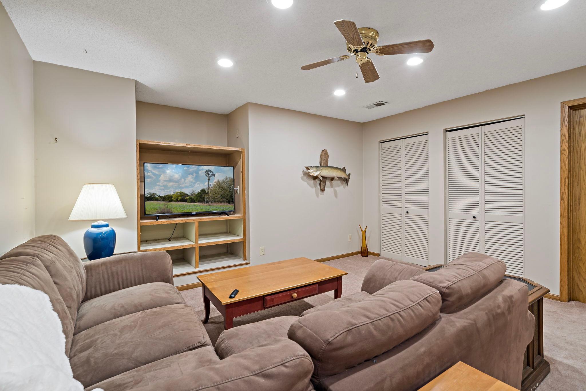1584 Lancaster Lane