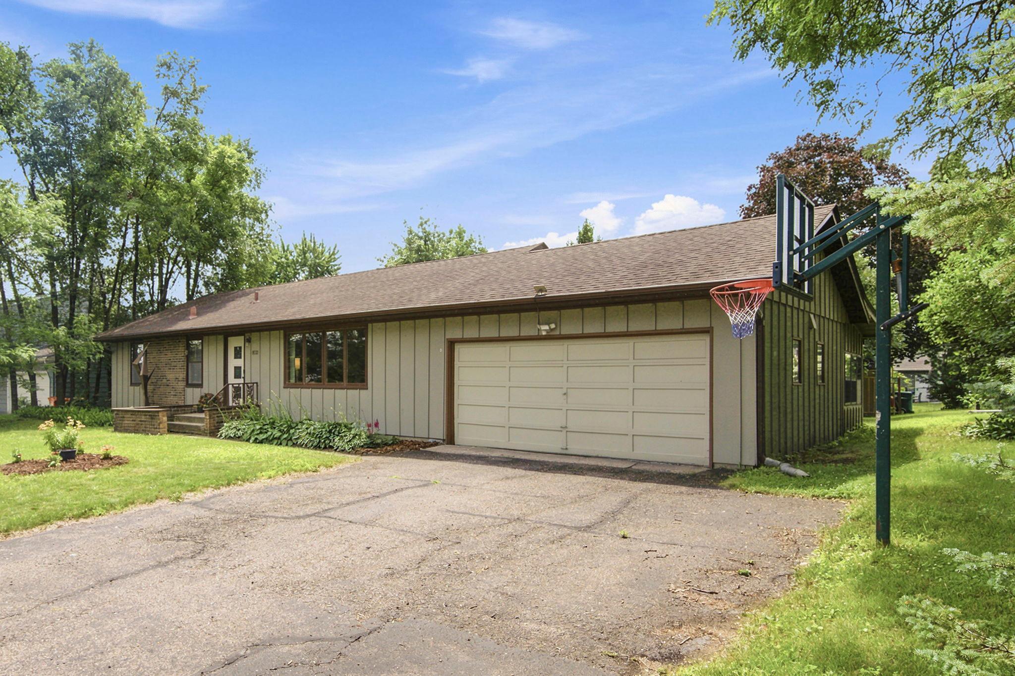 9532 Penn Circle