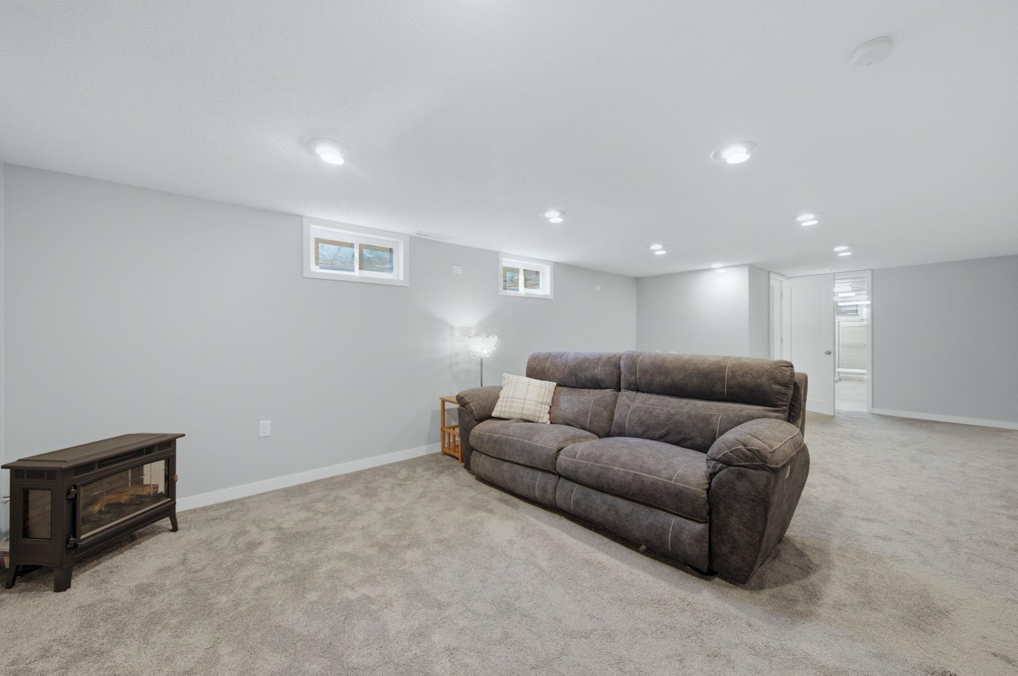 9532 Penn Circle
