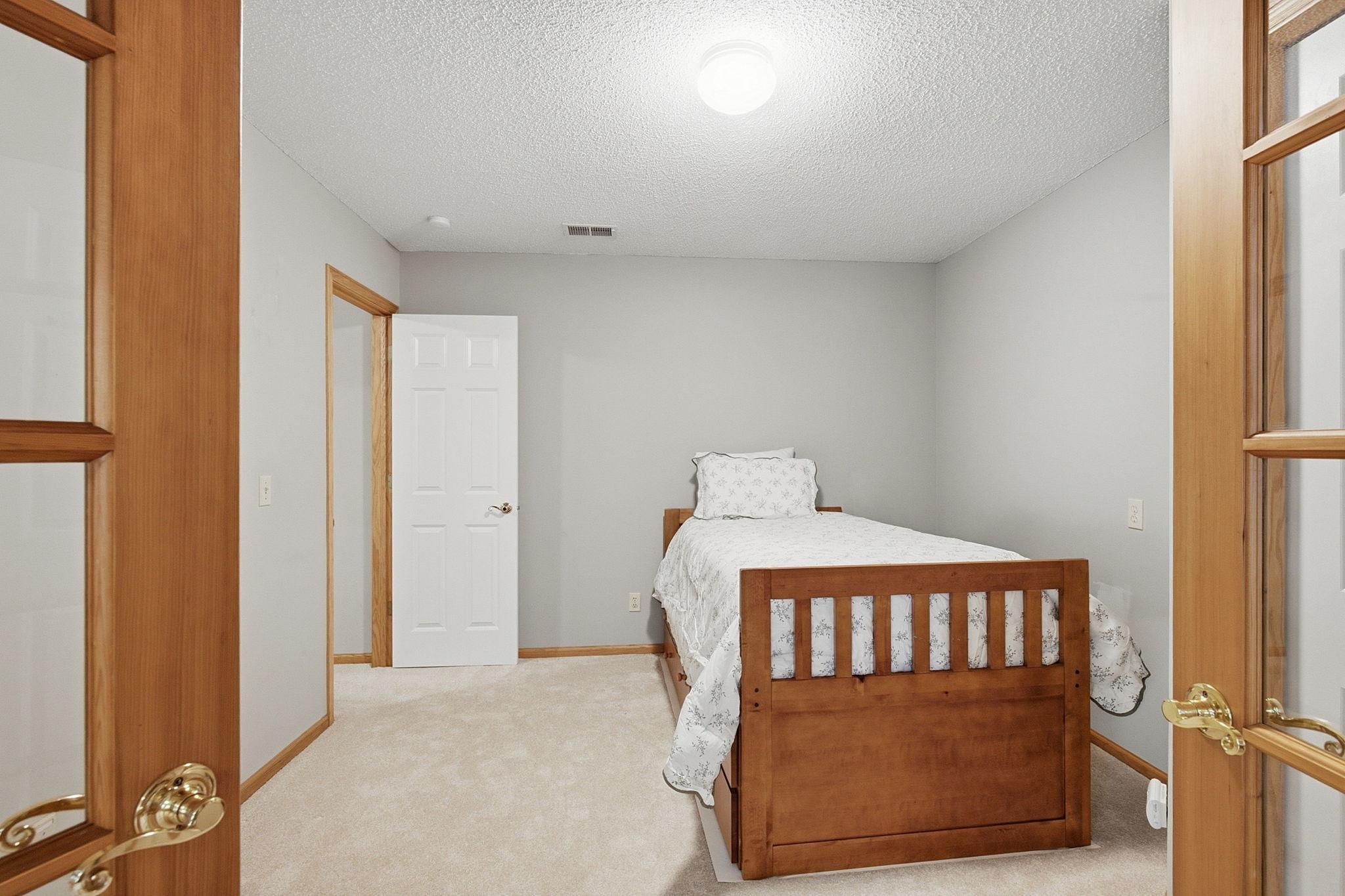 1533 Wexford Court