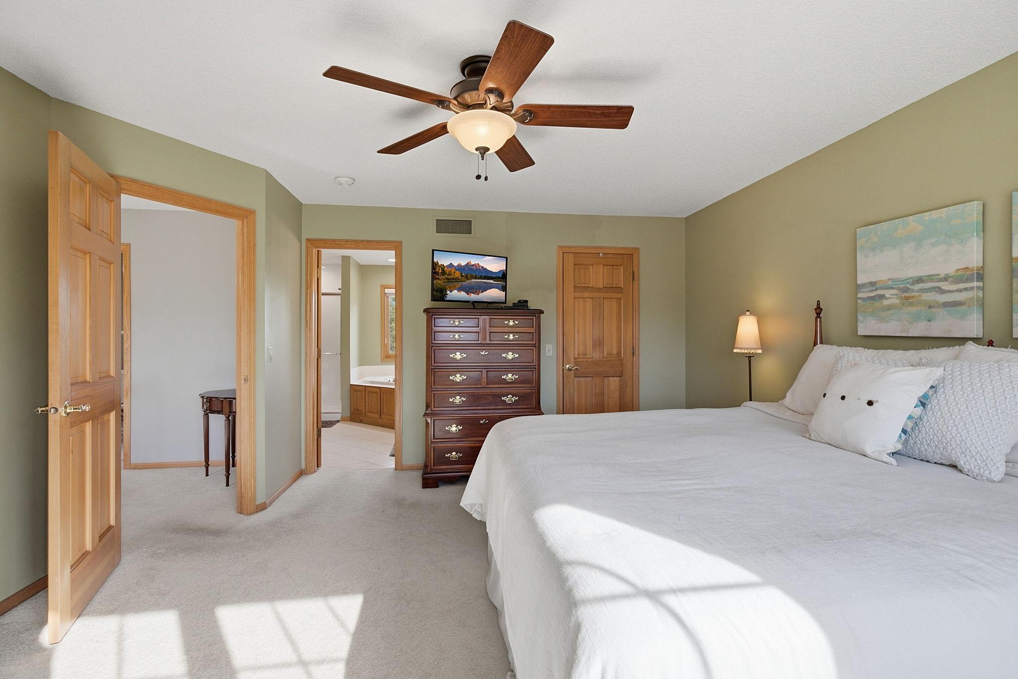 1533 Wexford Court