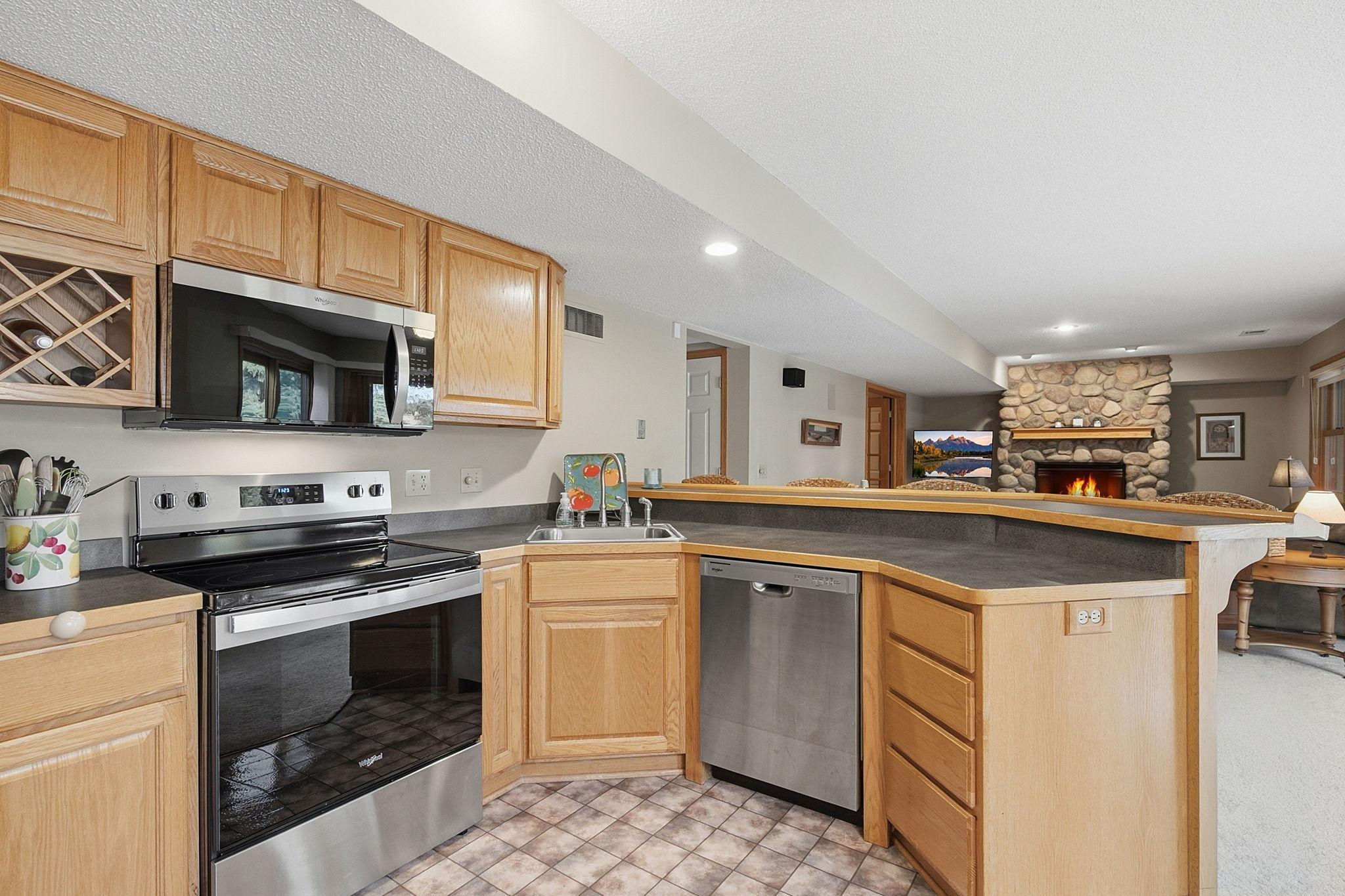 1533 Wexford Court