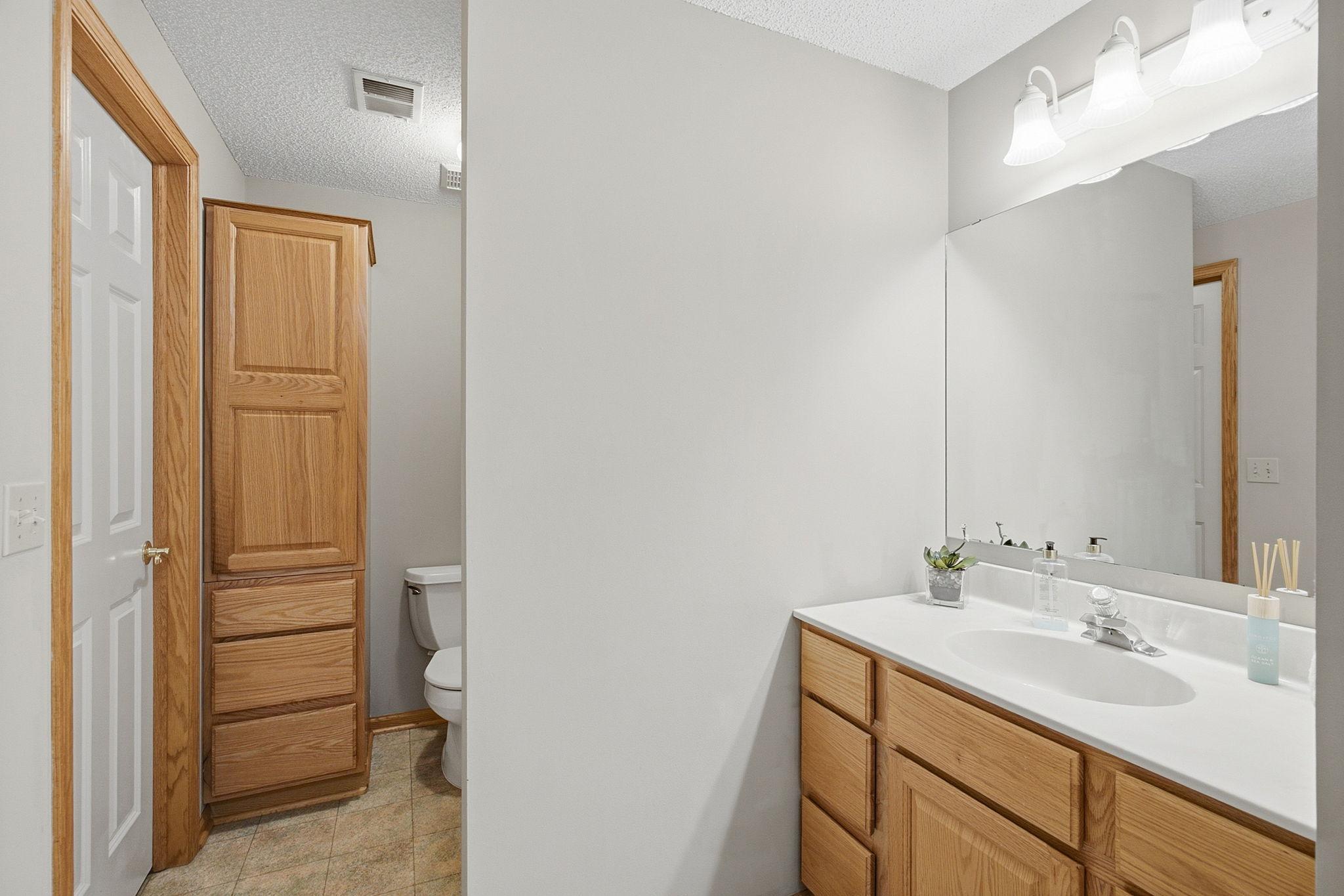 1533 Wexford Court