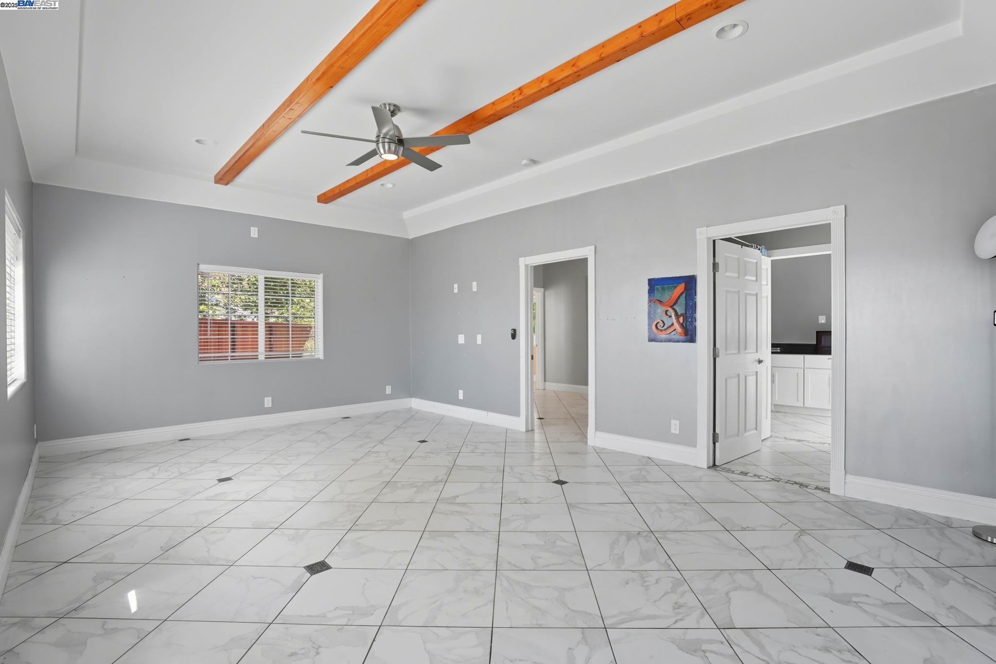 4470 Rolling Oaks Dr