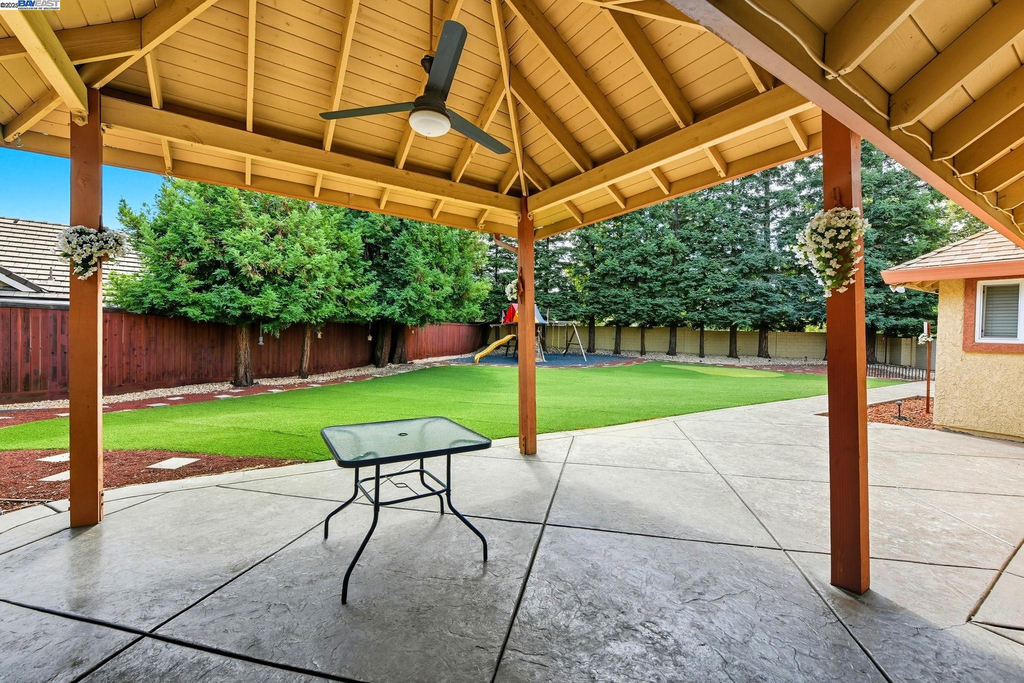 4470 Rolling Oaks Dr