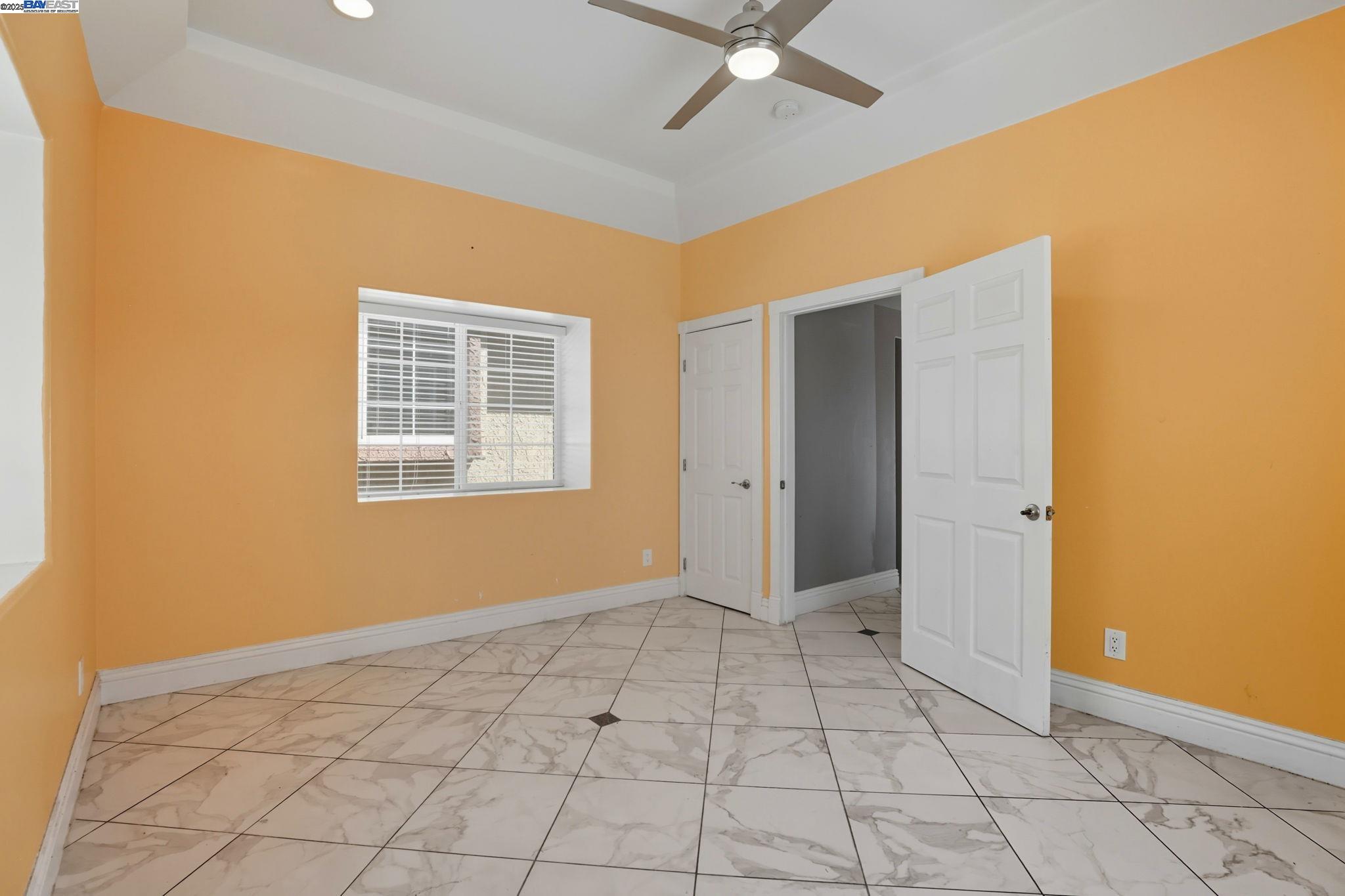 4470 Rolling Oaks Dr
