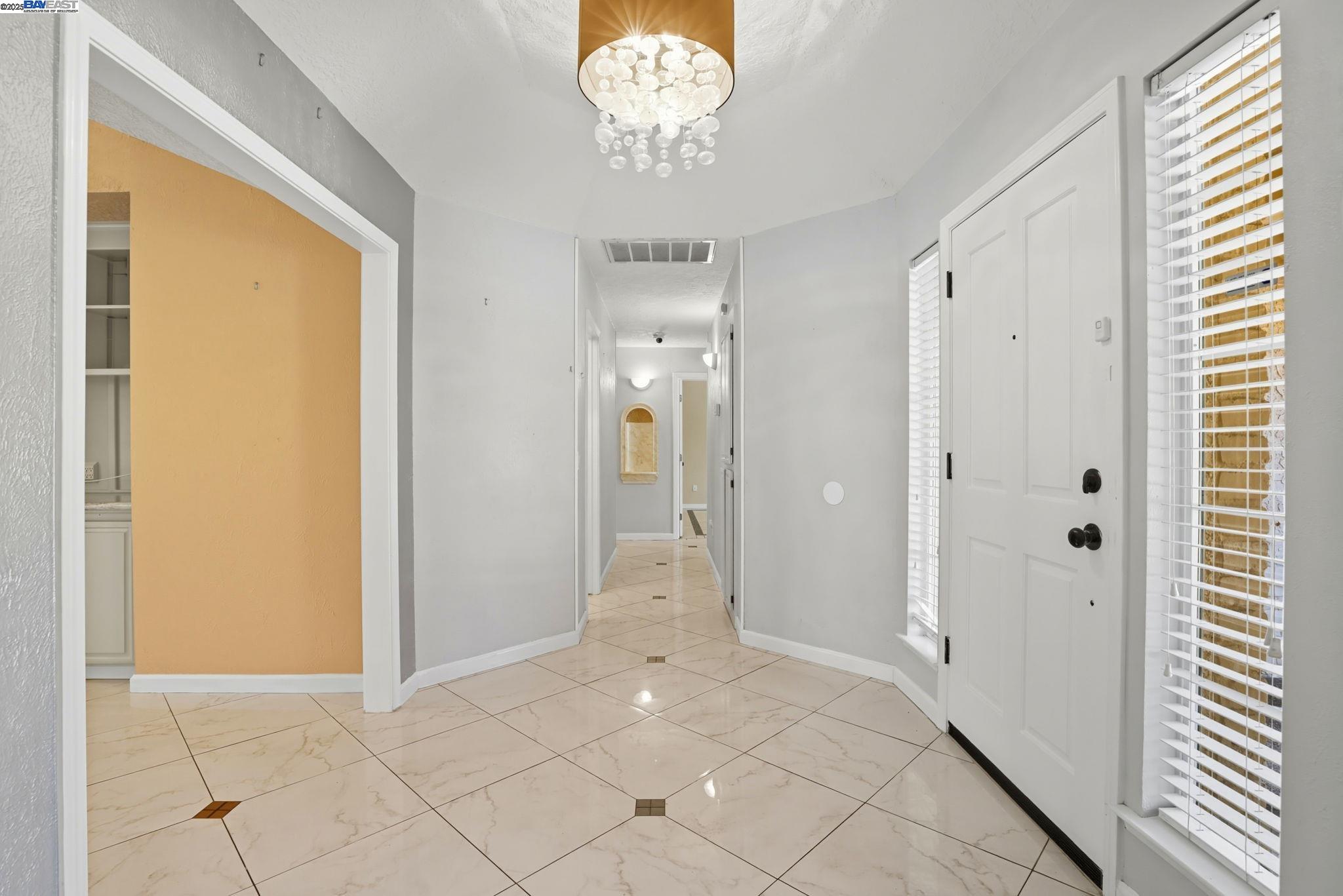 4470 Rolling Oaks Dr
