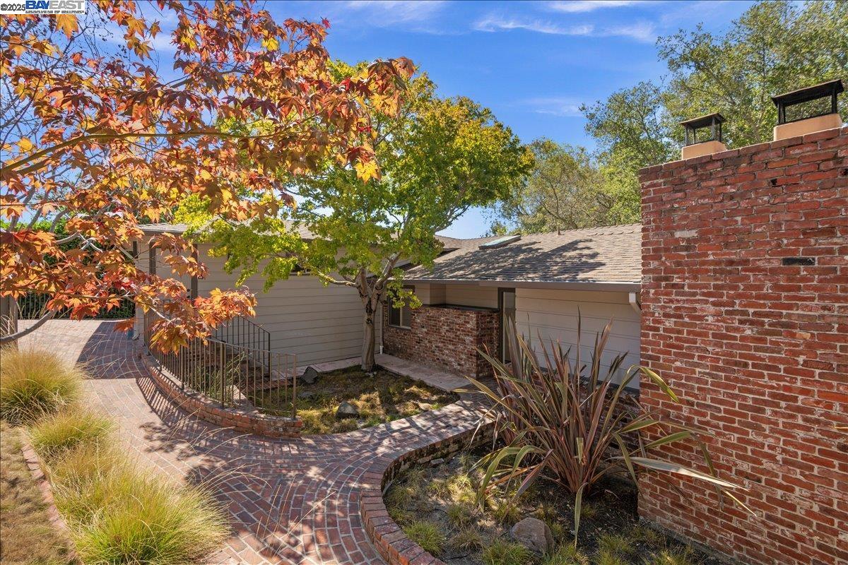21 Tyson Cir