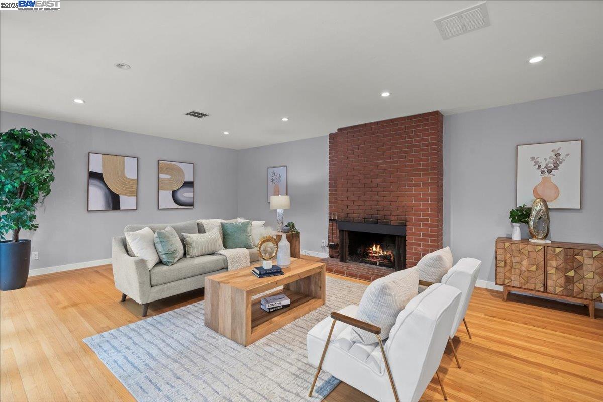 21 Tyson Cir