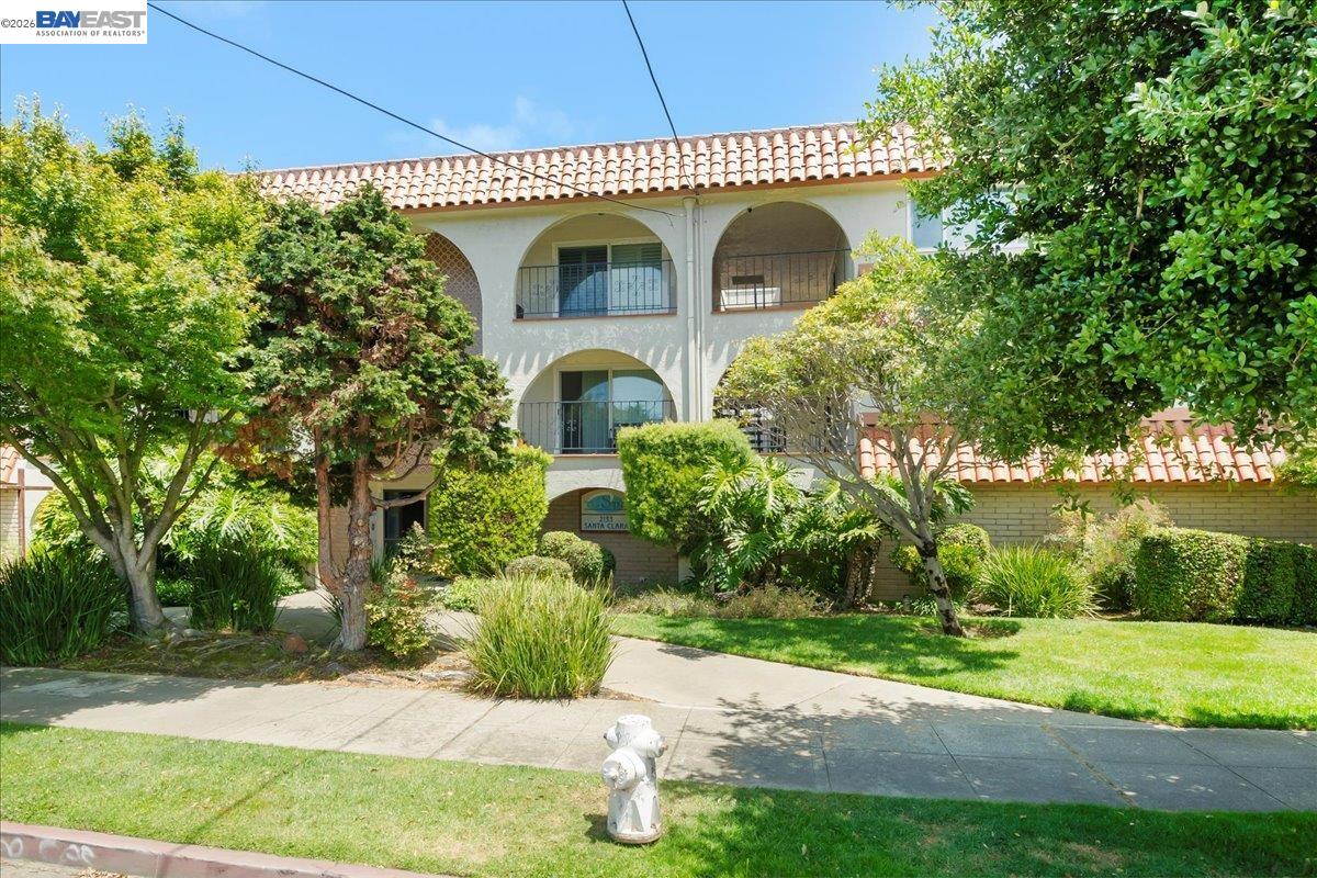2133 Santa Clara Ave # 217