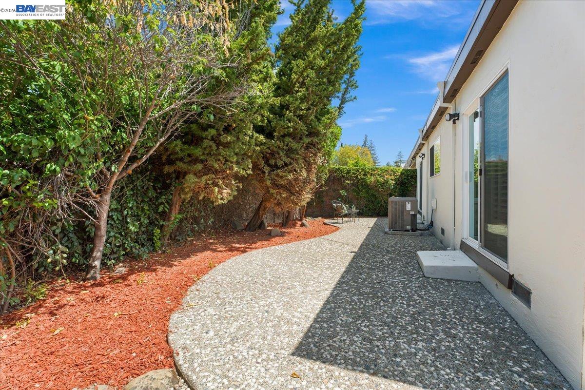 2421 Corriea Way