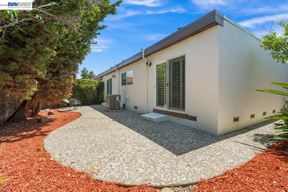 2421 Corriea Way