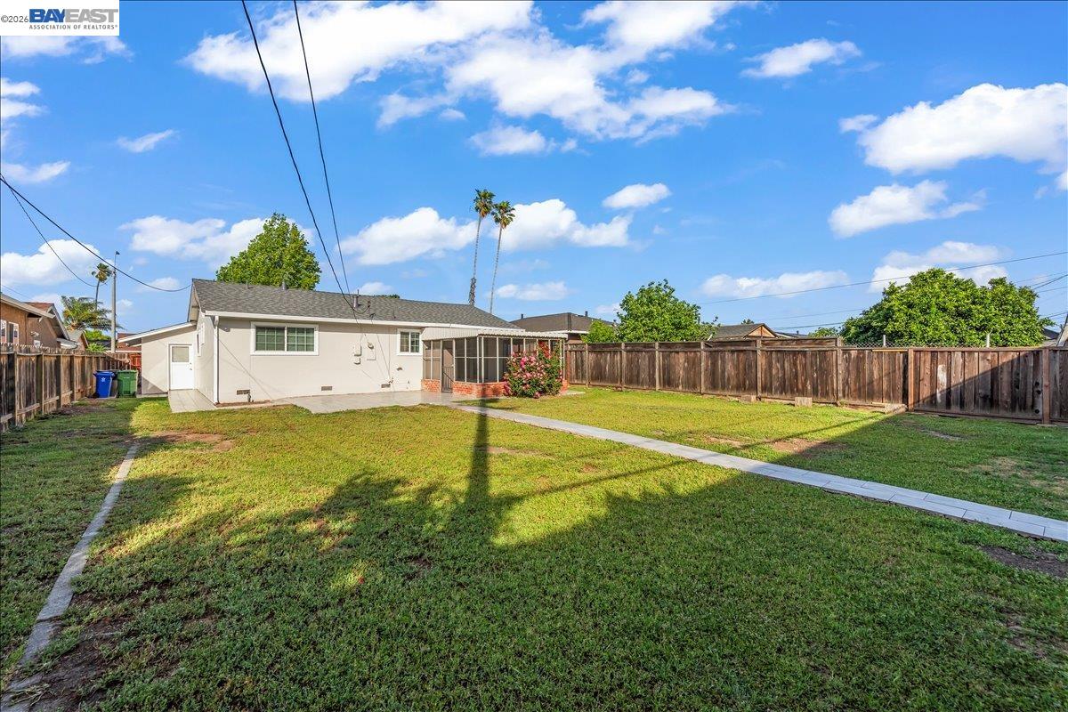 5447 Farina Ln