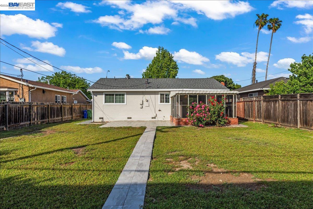 5447 Farina Ln