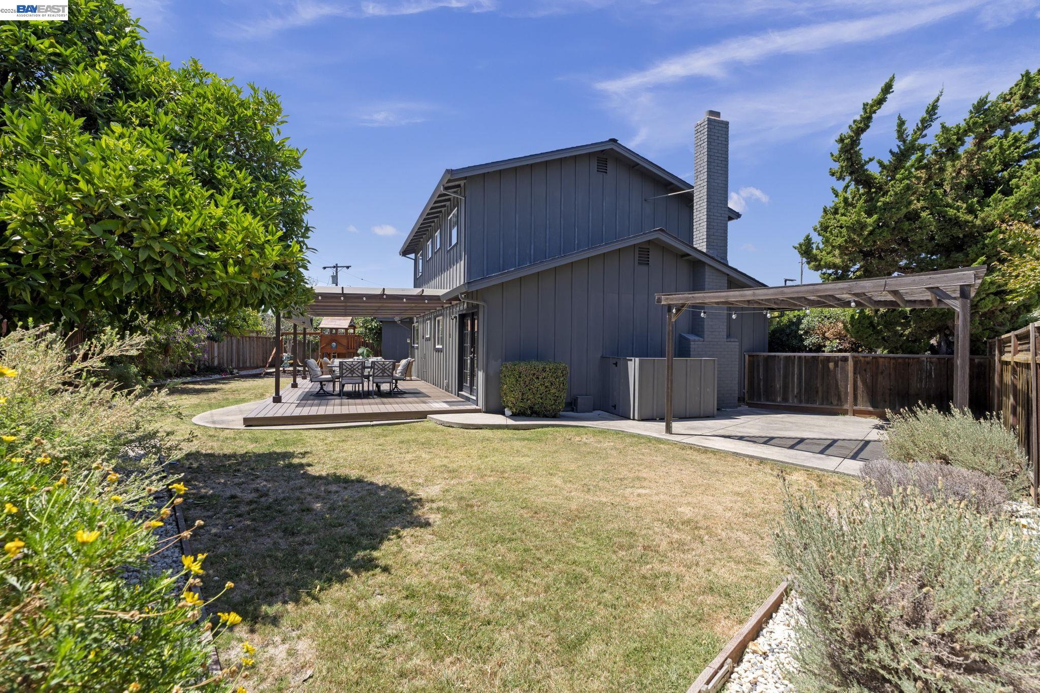 2162 Lakewood Ct