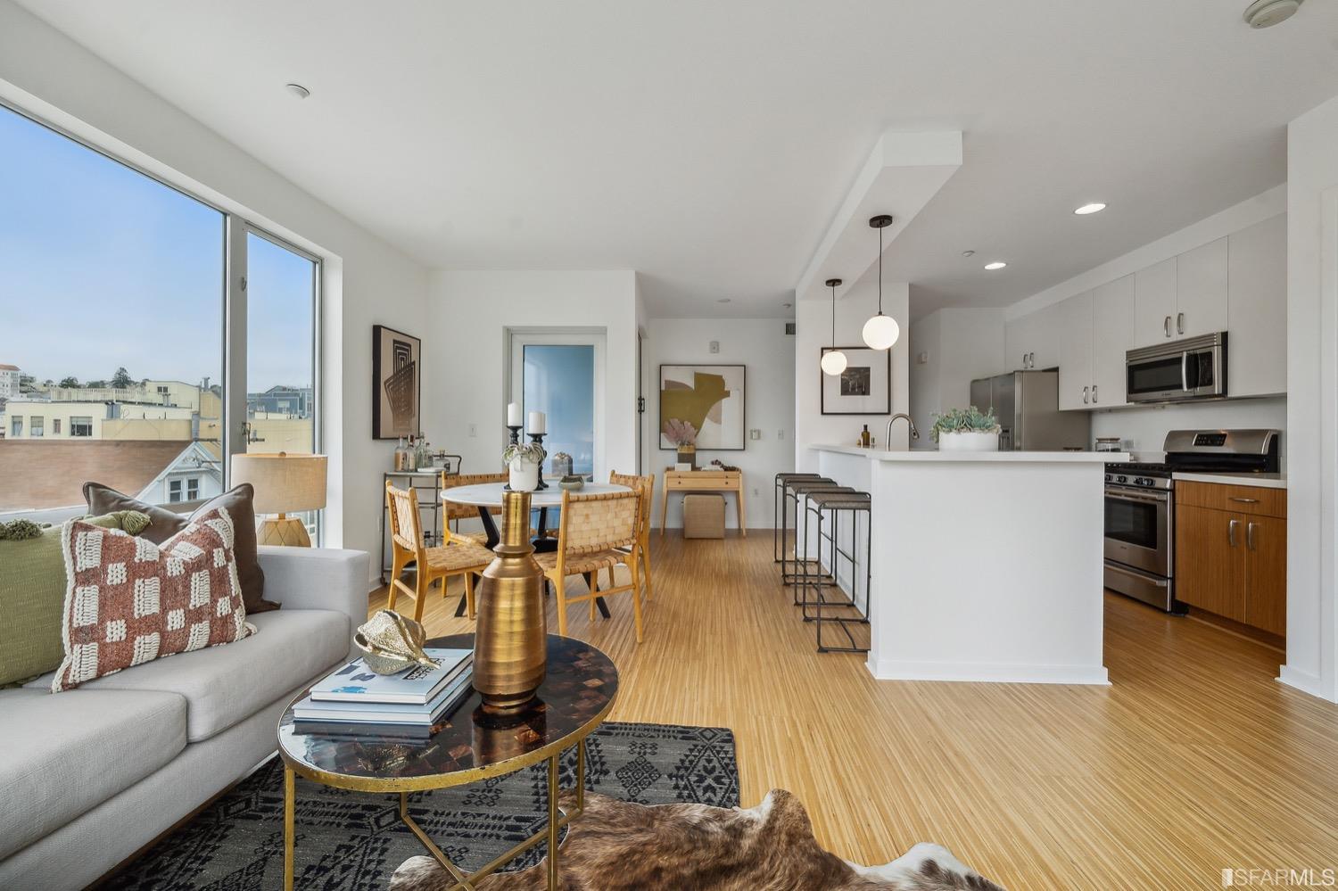 555 Bartlett Street Unit: 404