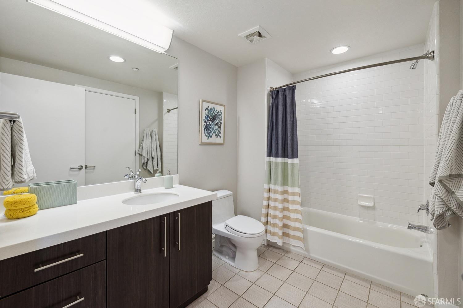 555 Bartlett Street Unit: 308