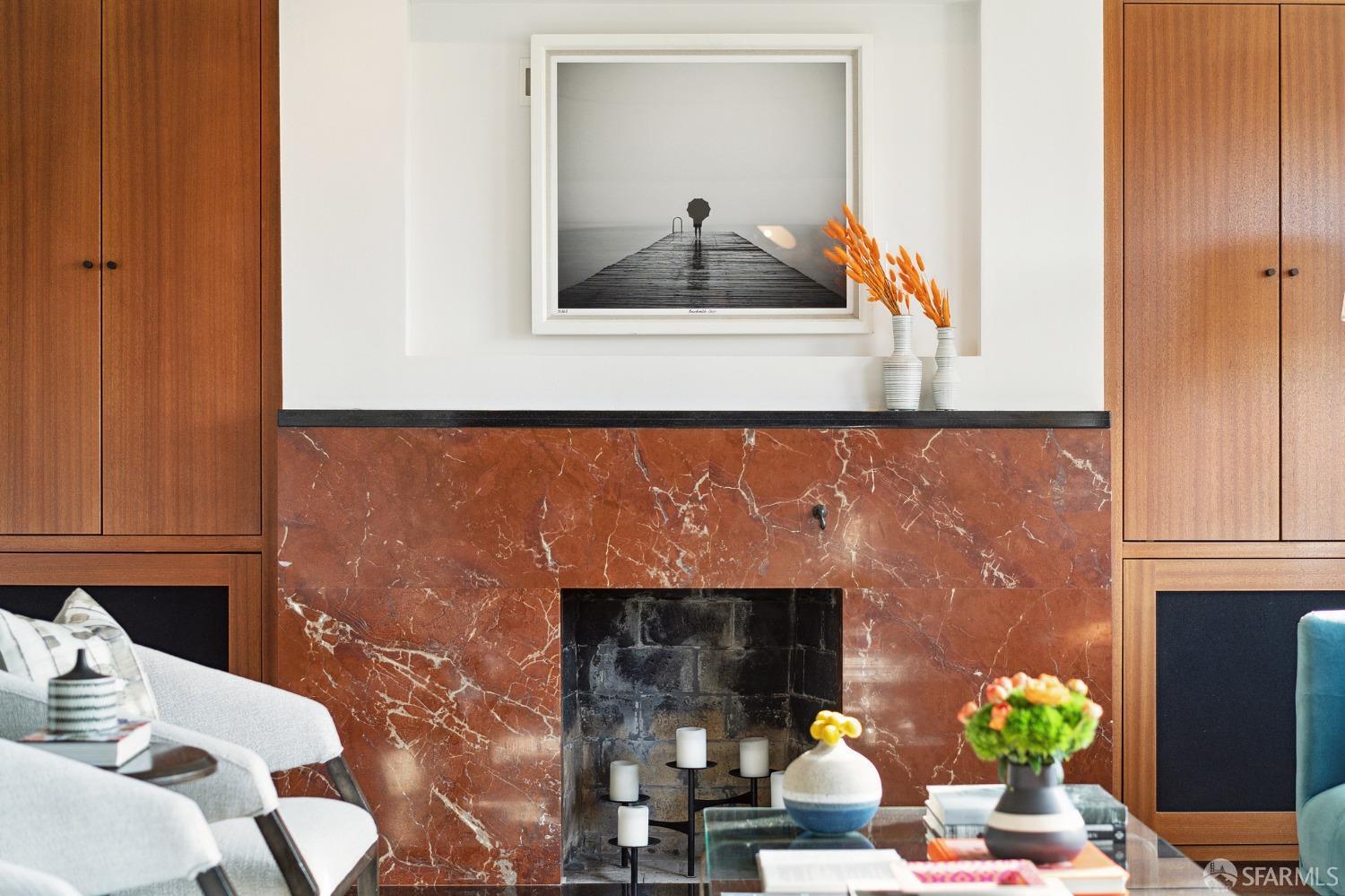 1041 South Van Ness Avenue