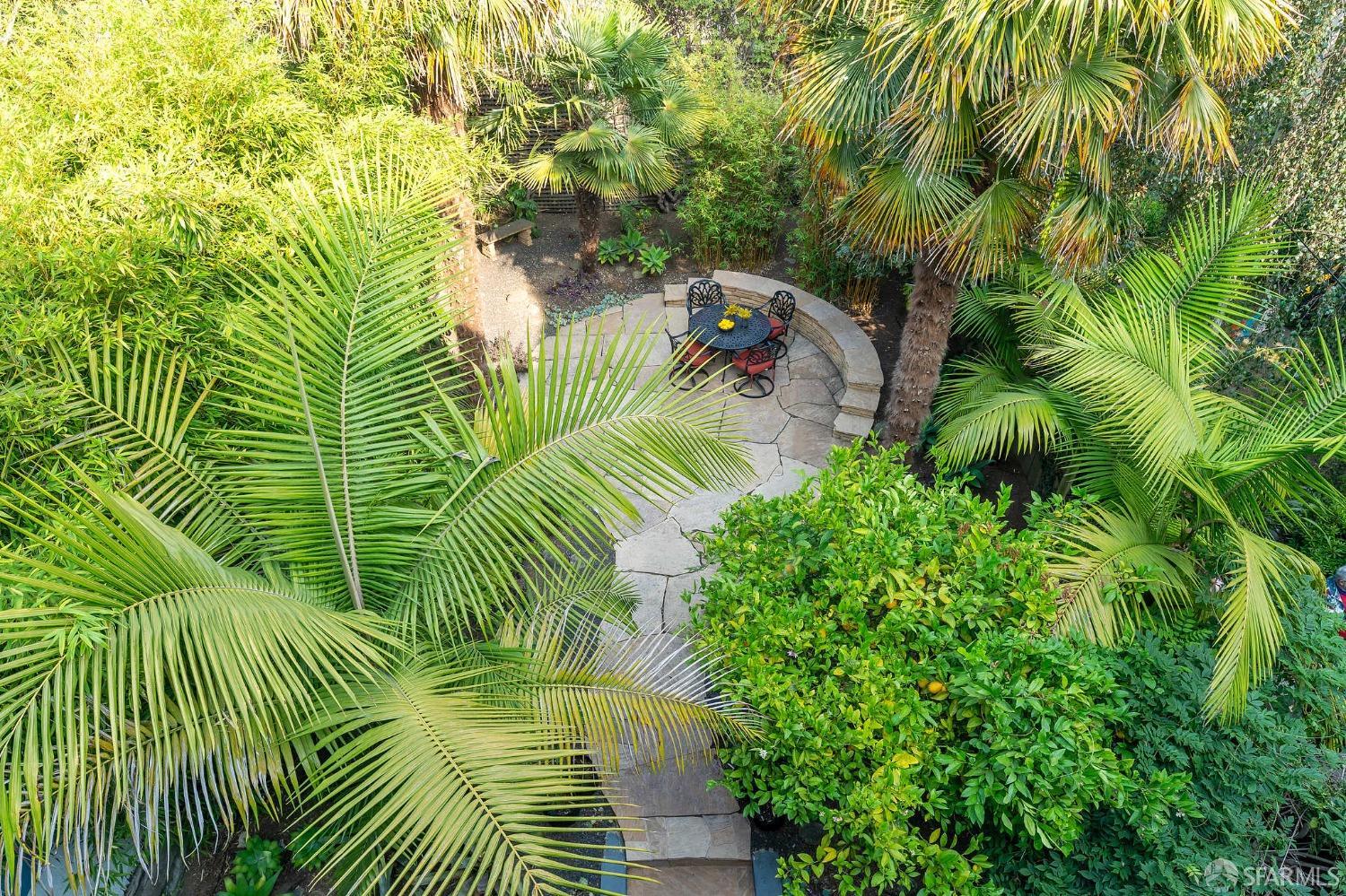 1041 South Van Ness Avenue