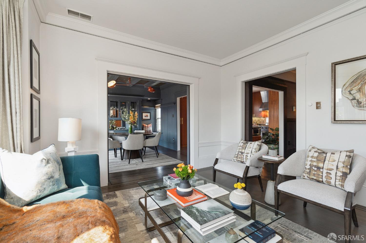 1041 South Van Ness Avenue