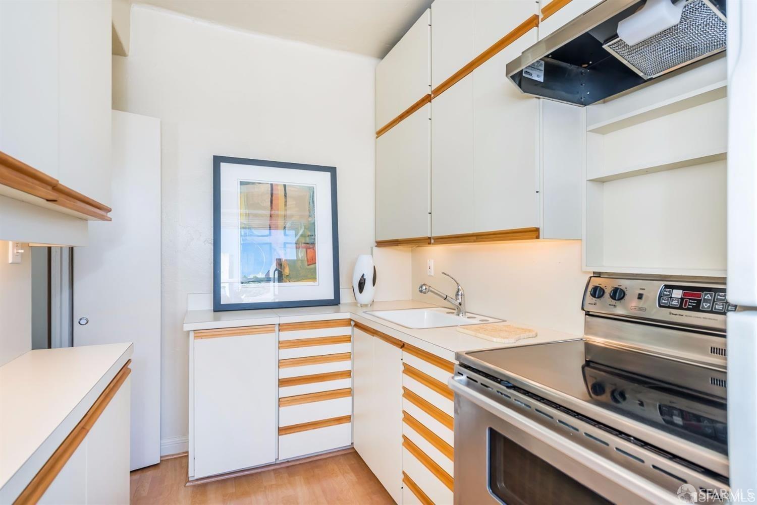 631 Ofarrell Street # 403