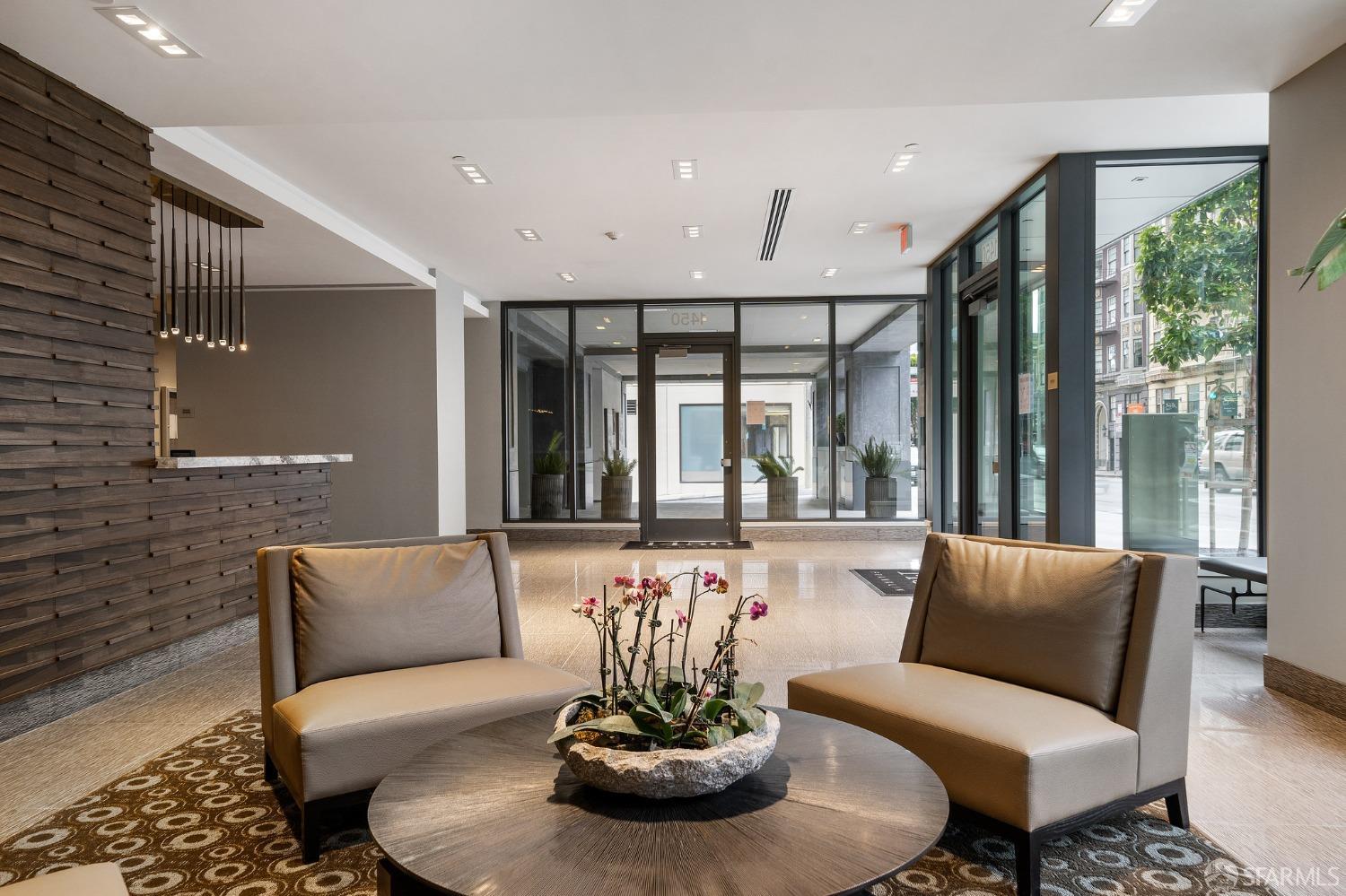 1450 Franklin Street # 905