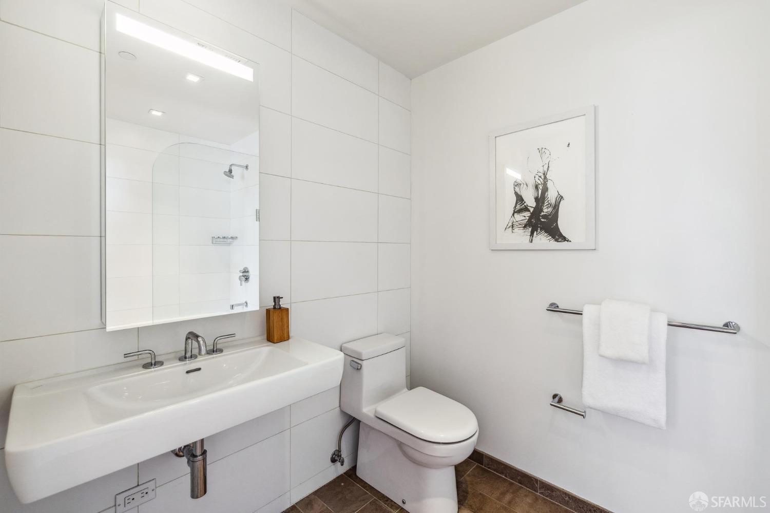 1450 Franklin Street # 905