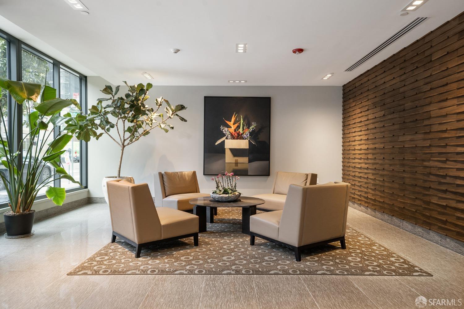 1450 Franklin Street # 905