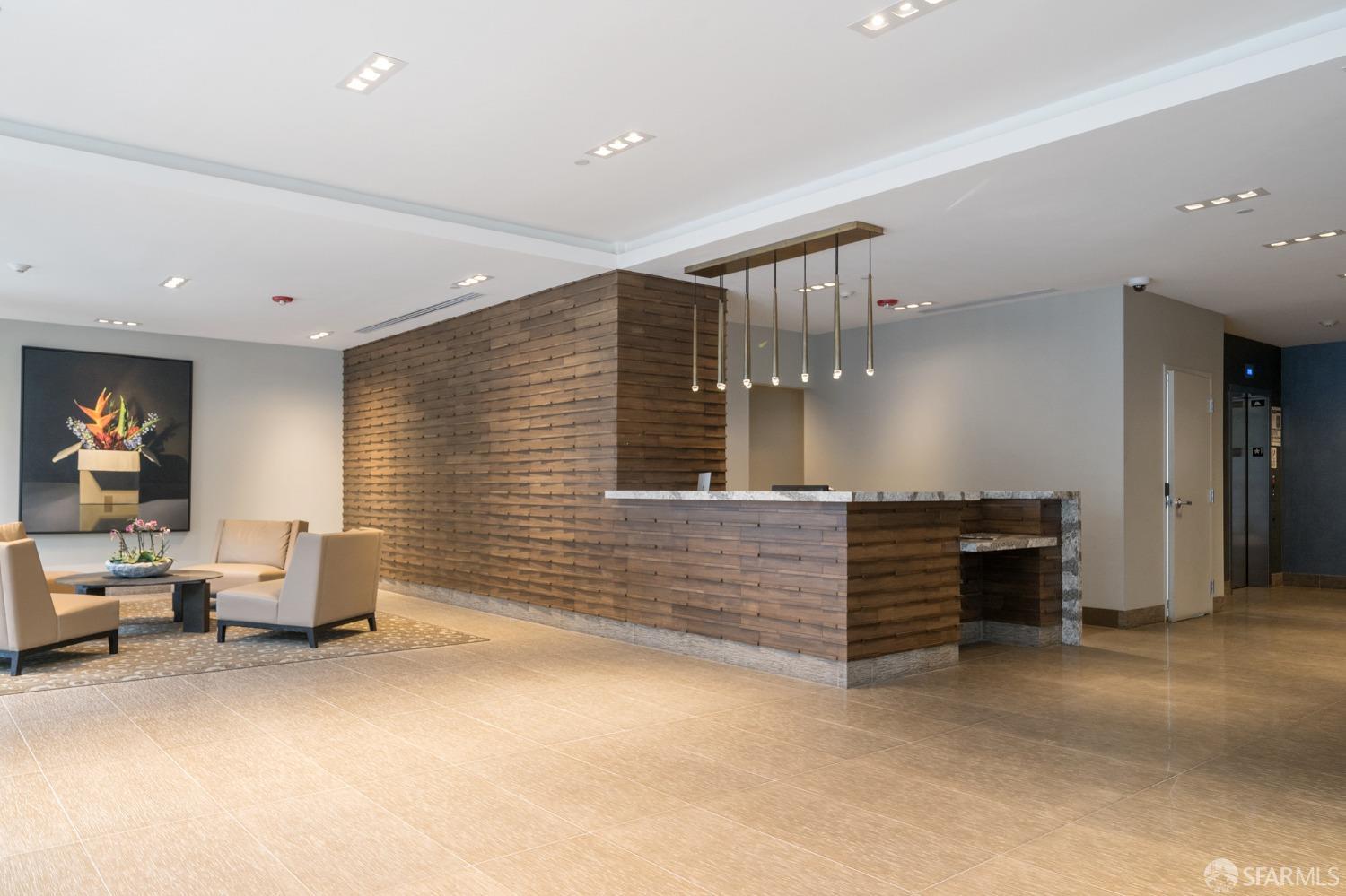 1450 Franklin Street # 905