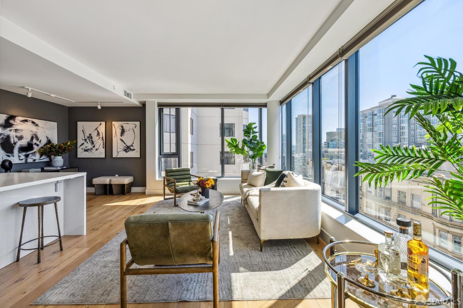 1450 Franklin Street # 905