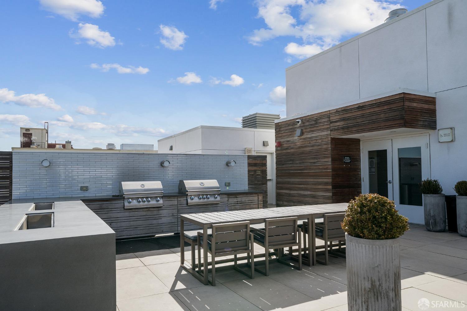 1450 Franklin Street # 905