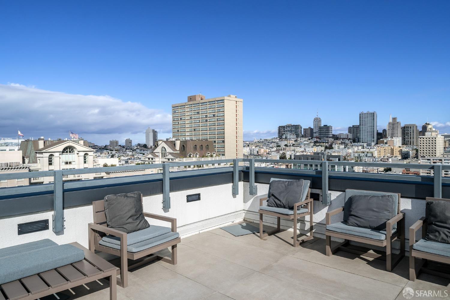 1450 Franklin Street # 905