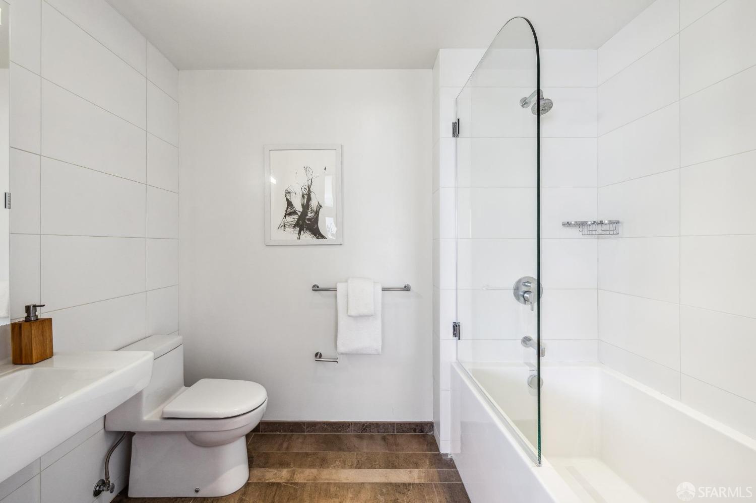 1450 Franklin Street # 905