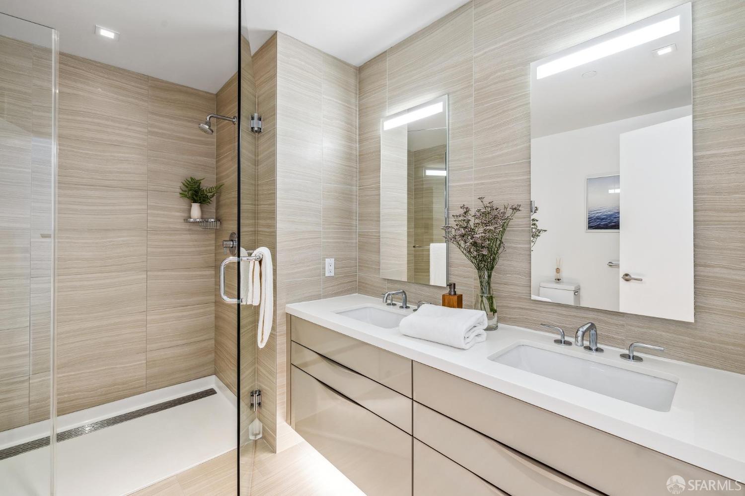 1450 Franklin Street # 905