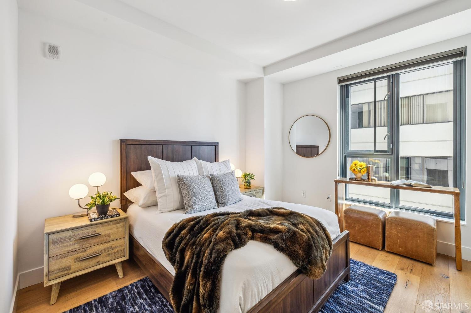 1450 Franklin Street # 905