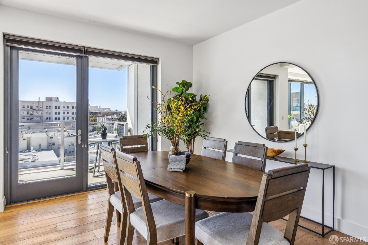 1450 Franklin Street # 905