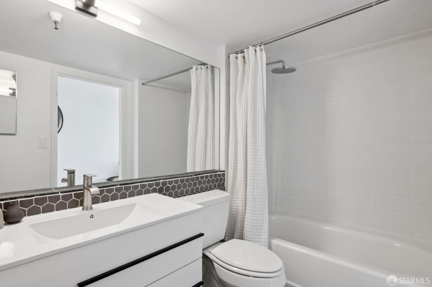 2711 18th Street # 34