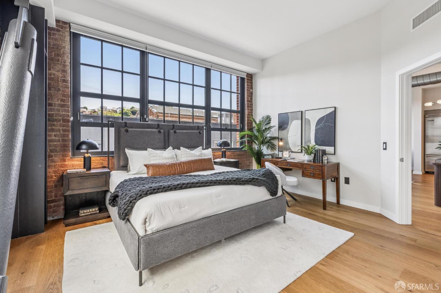 2101 Bryant Street # 205