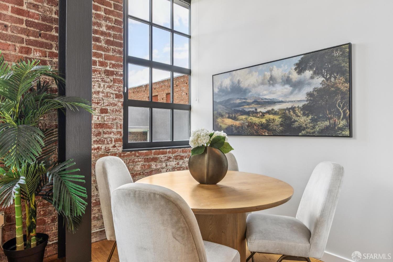 2101 Bryant Street # 205