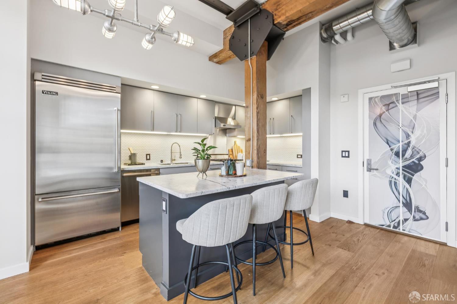 2101 Bryant Street # 205