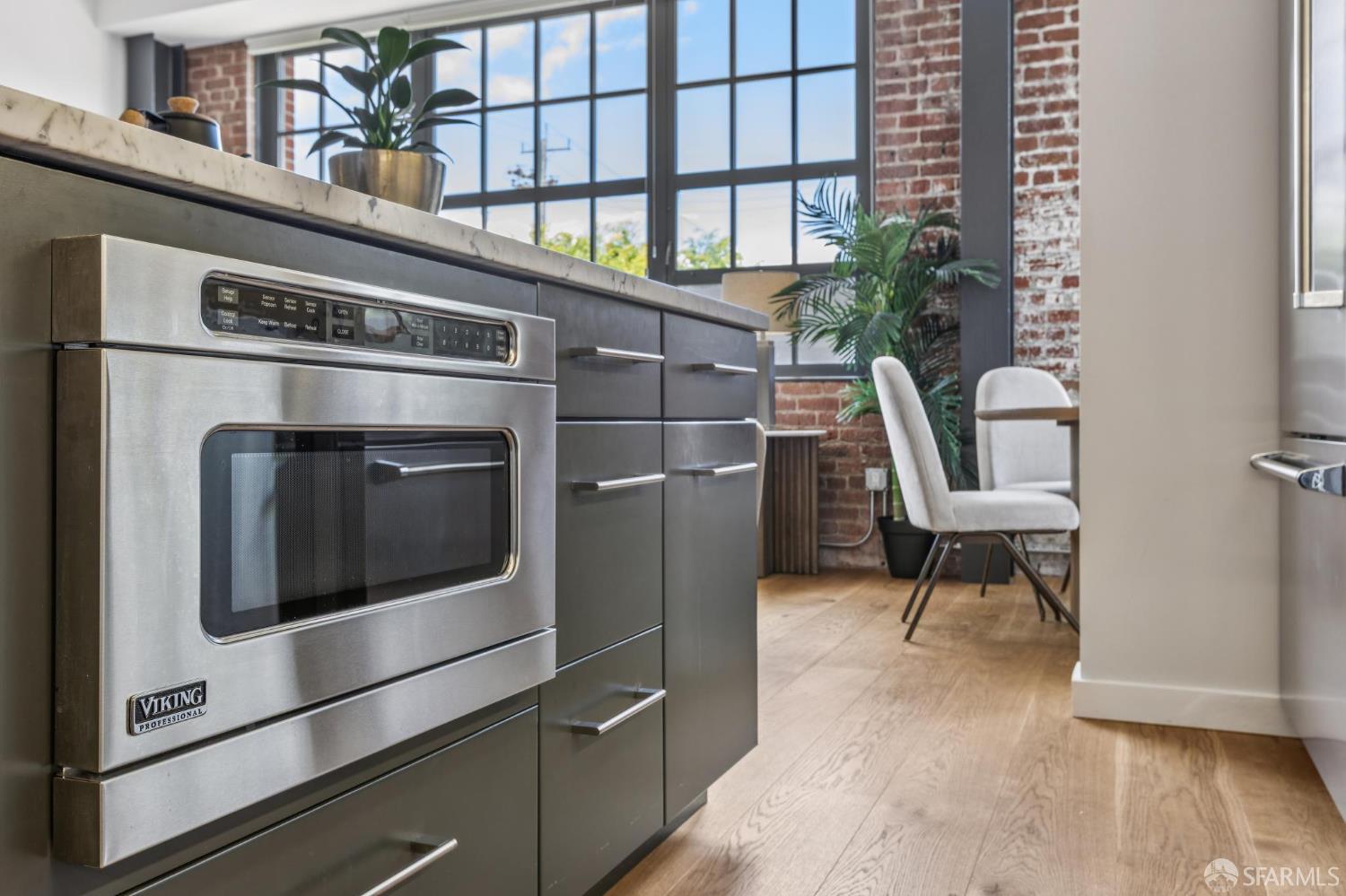 2101 Bryant Street # 205