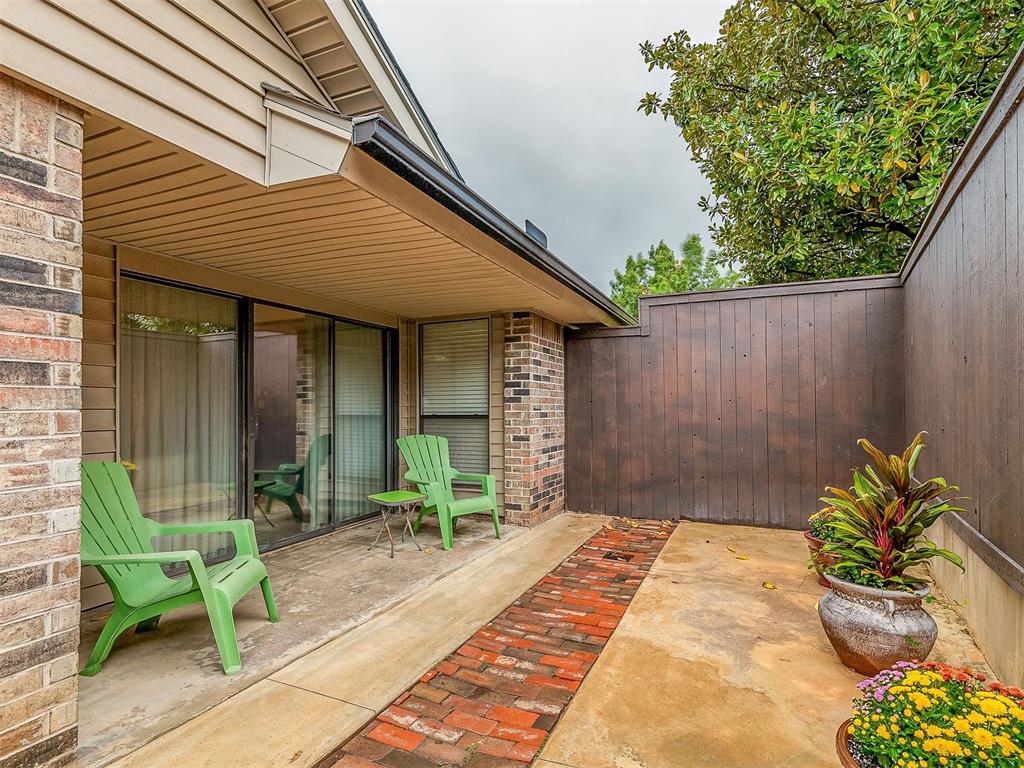 4937 NW 62nd Terrace
