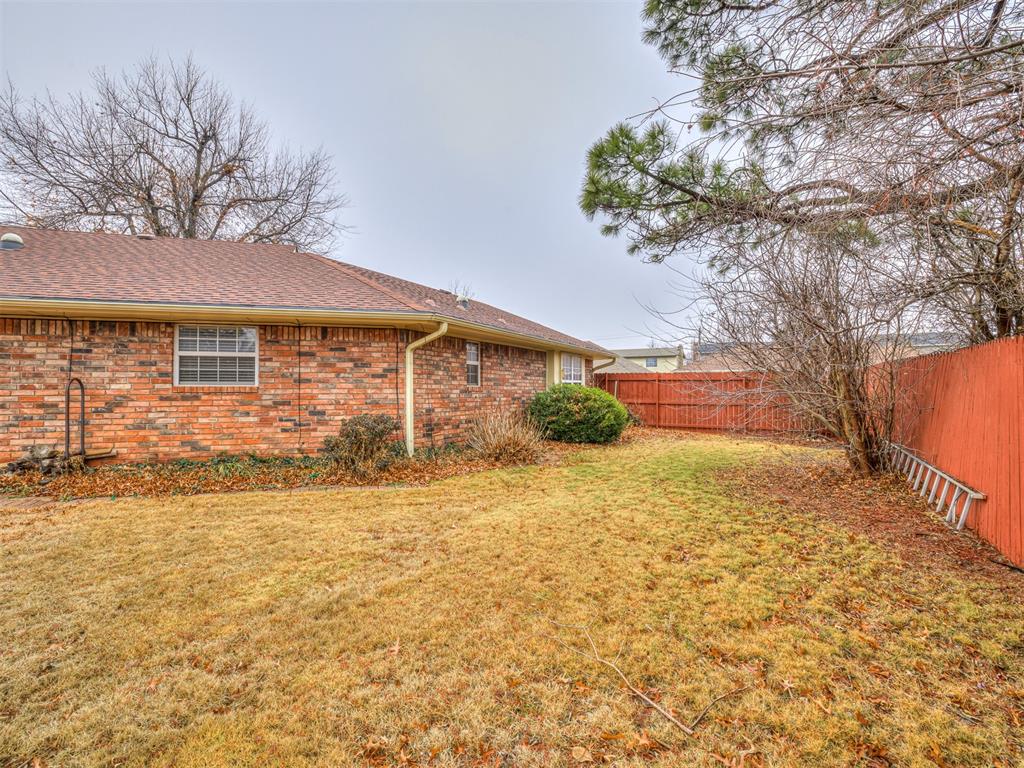 6321 NW 84th Place
