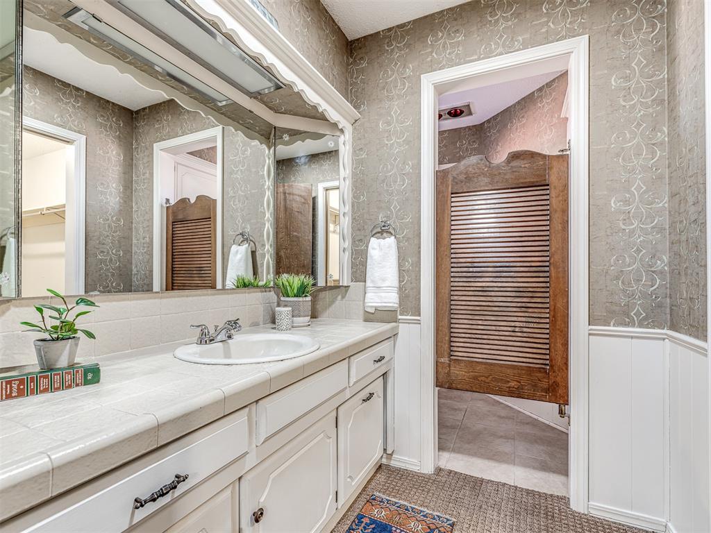 6321 NW 84th Place