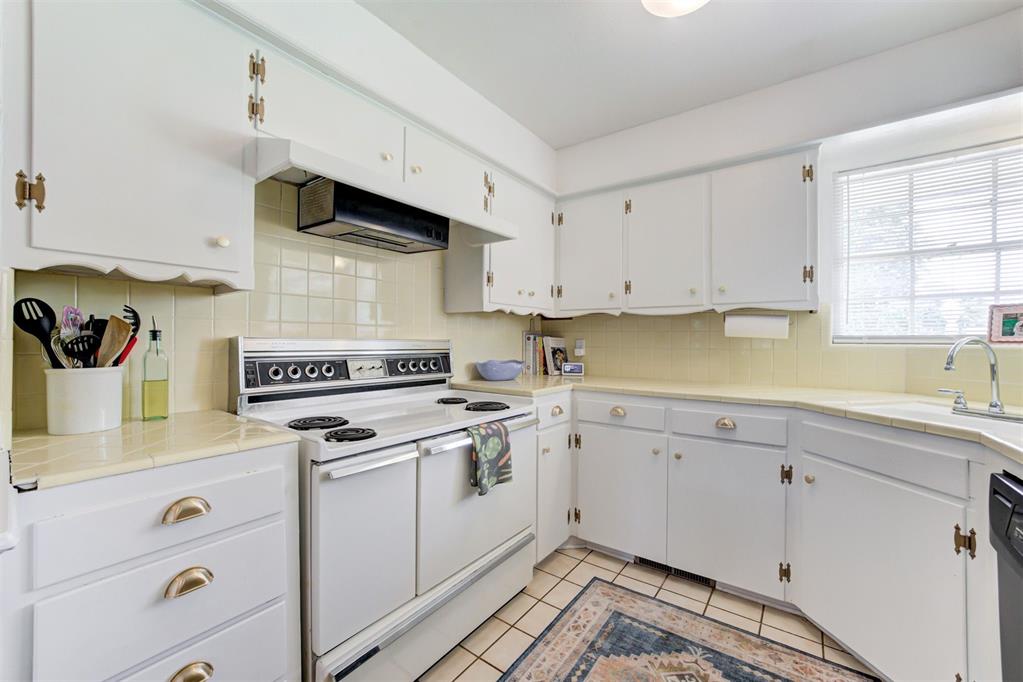 2212 Dawn Marie Drive