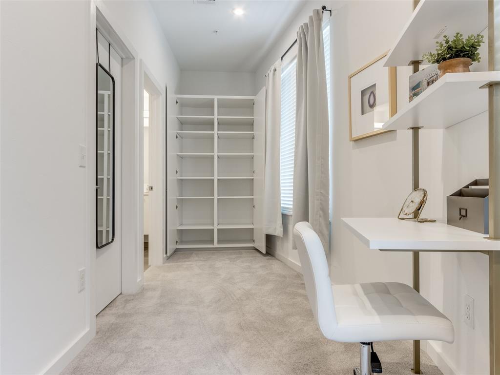 627 Couch Drive Unit: 17