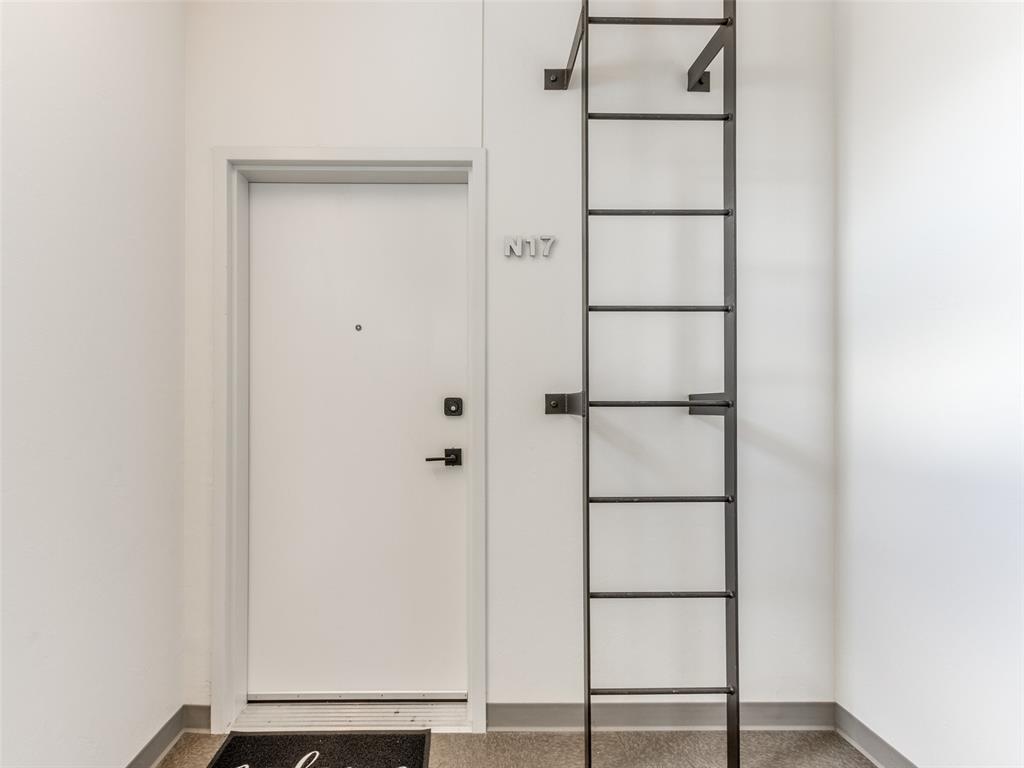 627 Couch Drive Unit: 17
