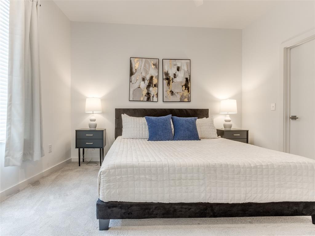 627 Couch Drive Unit: 17
