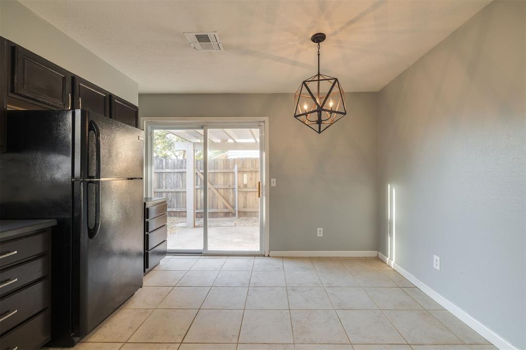 9724 Hefner Village Boulevard